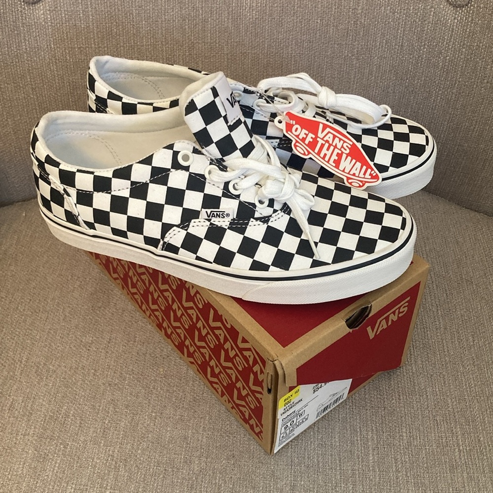 Women’s Checkerboard Vans Size 9